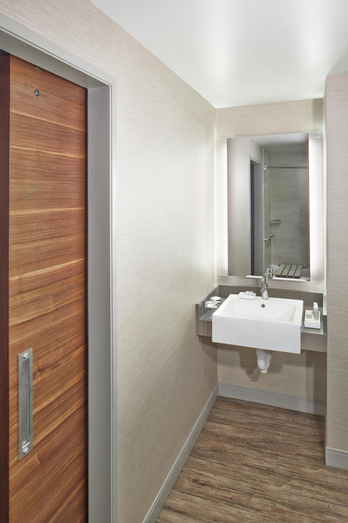 Double Room Two Double Beds Mobility Accessible Tub